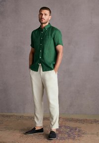 Next SIGNATURE SHORT SLEEVE - Ing - green