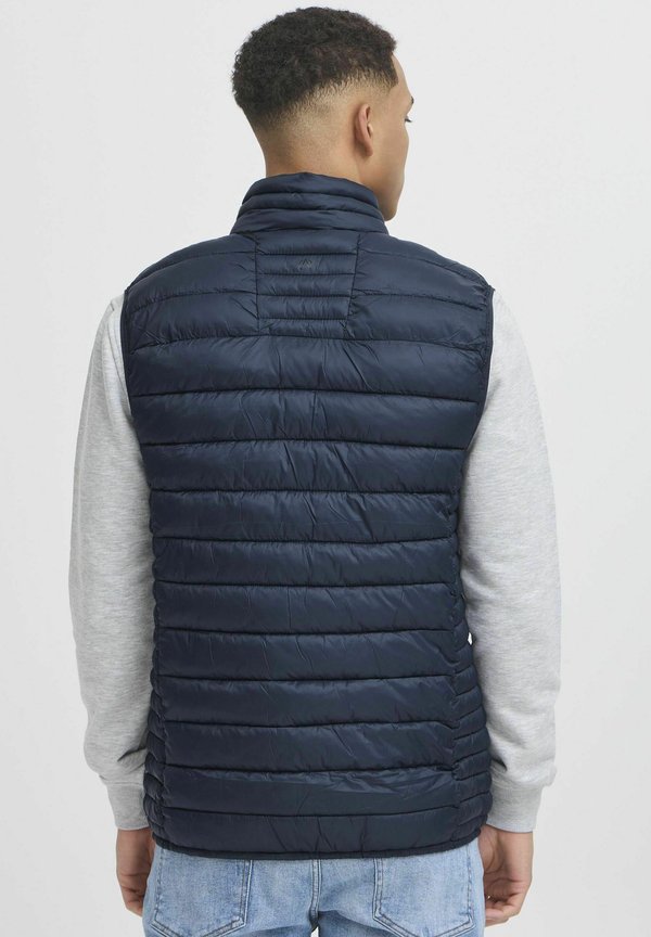 NBEduard - Waistcoat2