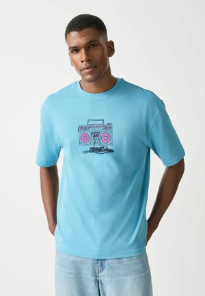 Next, RELAXED FIT - GRAPHIC PRINT T-SHIRTS 3 PACK . - T-Shirt print - black ecru blue
