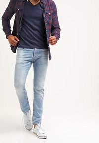 Hilfiger Denim Jednoduché tričko - dark blue