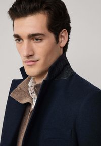 Hackett London Abrigo corto - navy