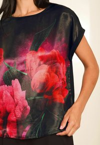 Lipsy Bluse - red