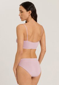 Hanro TOUCH FEELING - CROP - Topp - crepe pink