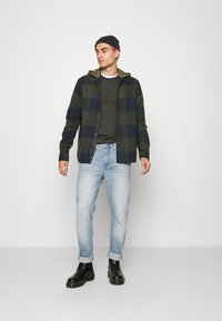 Only & Sons ONSBLADE CREW NECK - Camisola - peat