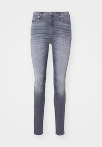 Úzke šedé džínsy z denimu s vyblednutým efektom, predné zapínanie na gombík, pútka na opasok a dizajn s piatimi vreckami.