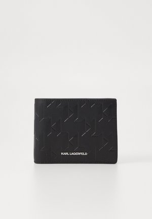 Portafoglio in pelle nera con un motivo geometrico in rilievo, forma elegante e logo bianco impresso sul fronte.