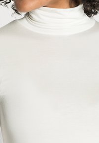 Kaffe KAYOKO - Long sleeved top - chalk
