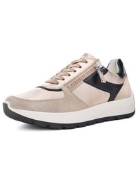 Beżowo-czarne sneakersy na sznurowadła z bocznym zamkiem, teksturowaną tkaniną, zamszowymi detalami oraz grubą białą podeszwą z czarnym bieżnikiem.