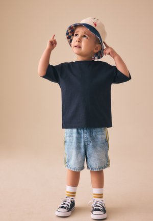 Next, Denimshorts - blue side stripe