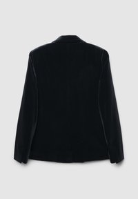 Schwarzer Samtblazer mit glatter Textur, Revers mit Kerbung, langen Ärmeln und einem einzelnen Schlitz hinten. Rückansicht ohne Verzierungen.