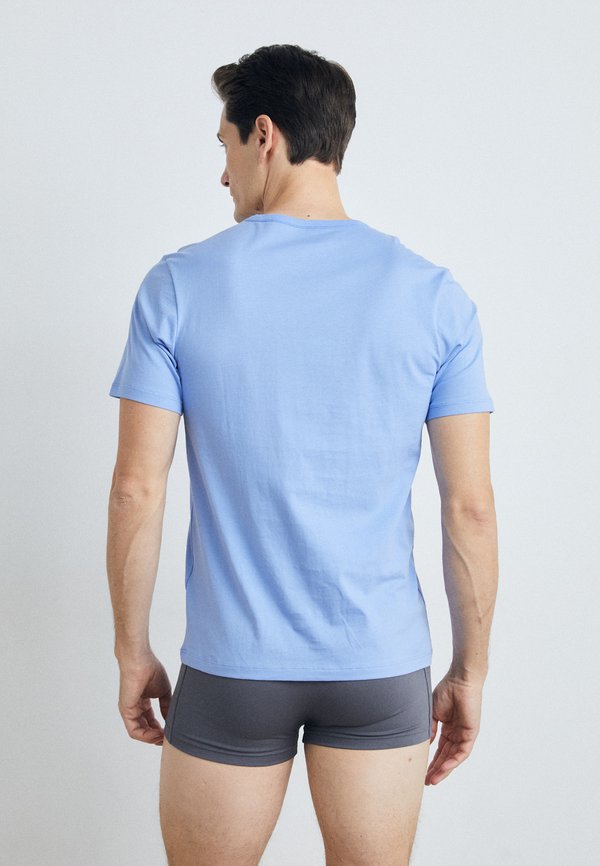 CLASSIC 3 PACK - Undershirt2