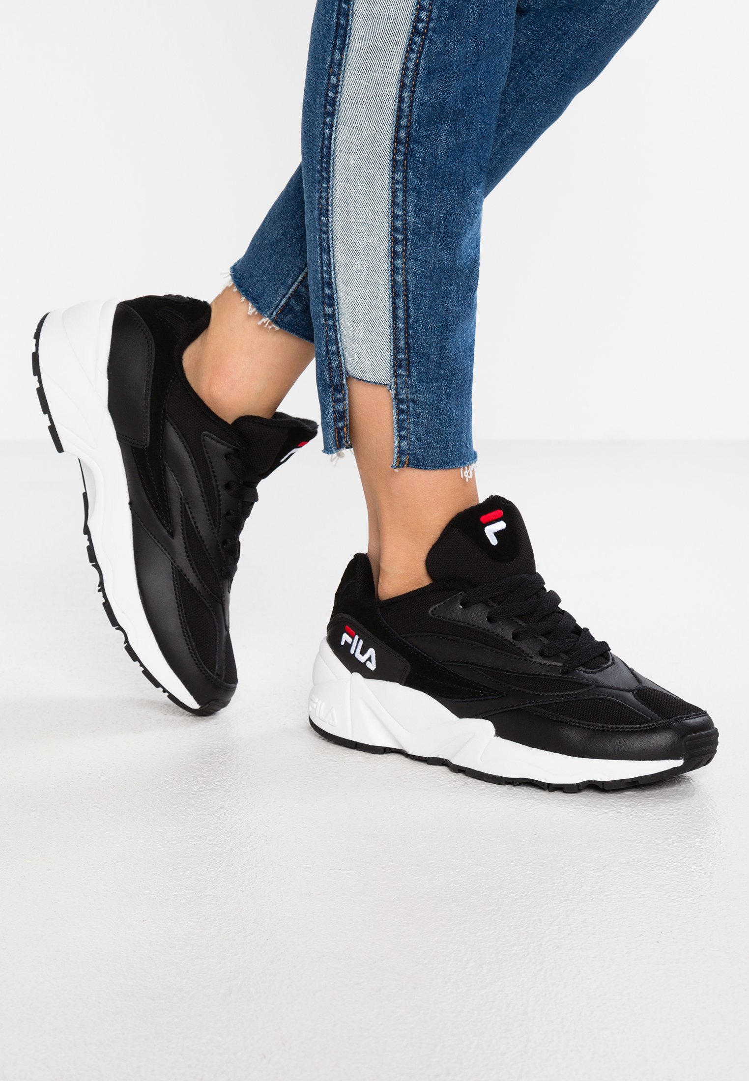 fila v94m femme noir