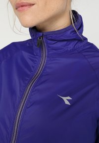 Diadora Giacca da running - blue