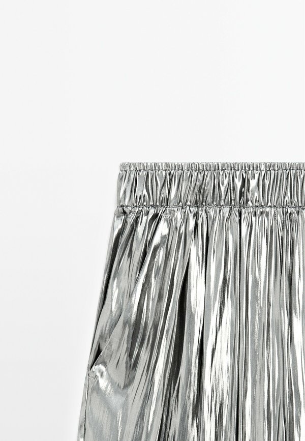 FLOWING METALLIC WITH GATHERED DETAIL  - Trousers - silver2