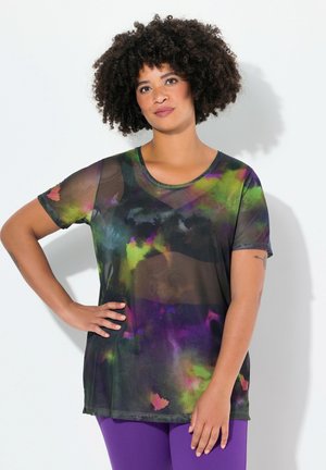 Zwarte sheer t-shirt met een multikleurig abstract tie-dye patroon in groen, paars en roze. Korte mouwen en een ronde hals.