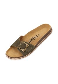 Olivgrüne Rutsch-Sandale mit einem strukturierten Riemen, der eine große Metallschnalle aufweist, gepolstertem Fußbett und einer geriffelten weißen Sohle.