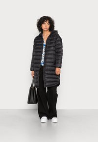 ONLY MELODY OVERSIZE - Žieminis paltas - black