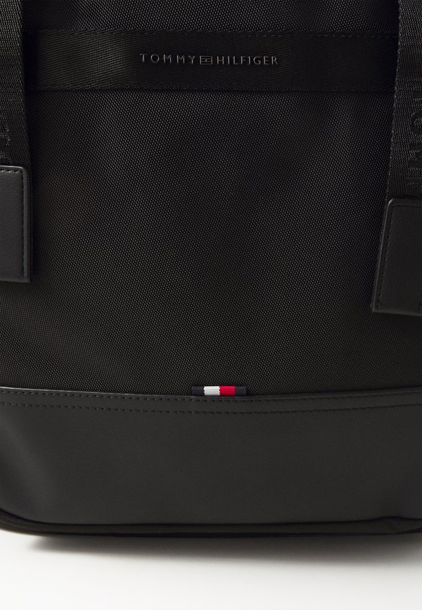 TRAVEL FLAP BACKPACK - Rucksack3