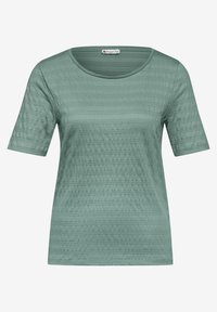 Koszulka z krótkim rękawem i okrągłym dekoltem, wykonana z teksturowanej zielonej tkaniny z poziomymi liniami wzoru. Gładkie wykończenie i umiarkowany fason.