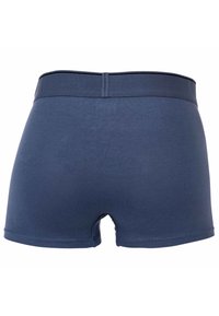 Marineblaue Boxershorts mit glatter Textur, elastischem Bund und ohne sichtbare Muster oder Beschläge. Sie haben eine kurze Beinlänge und abgerundeten Saum.