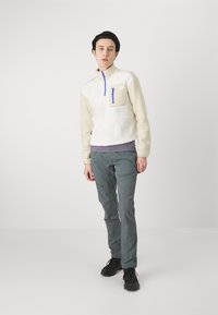 The North Face YUMIORI ¼ ZIP - Polárpulóver - white dune/gravel