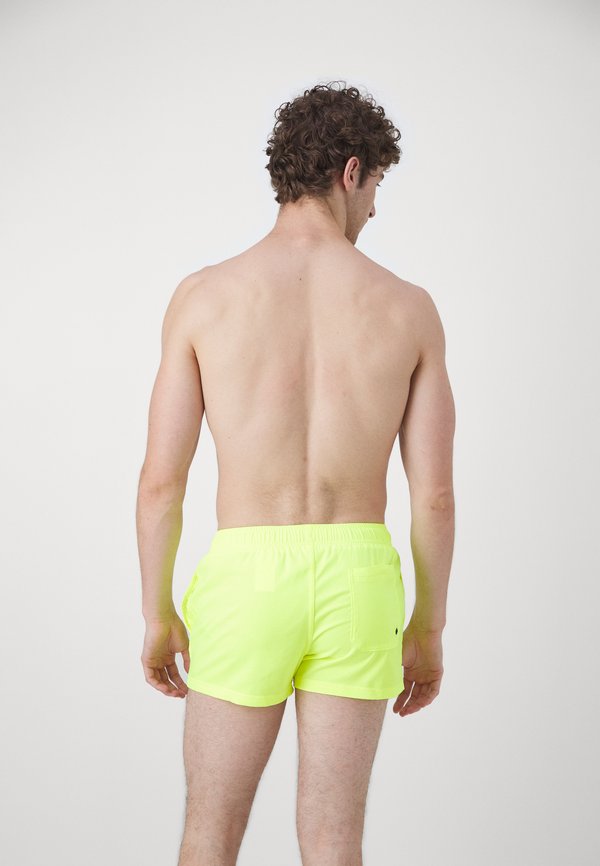 SWIM MEN - Swimming shorts - electric lime2