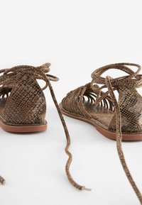 huarache multicolore