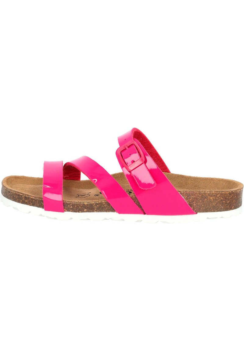 Sandalias de charol rosa con tres correas brillantes y un broche lateral, que cuentan con una plantilla de corcho y una suela de goma blanca.