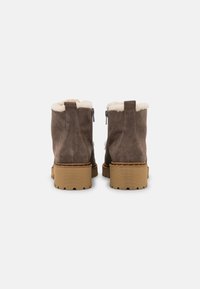 Högl Botines bajos - taupe