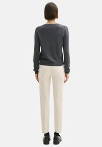 TOM TAILOR MIA SLIM - Chino kalhoty - dusty beige