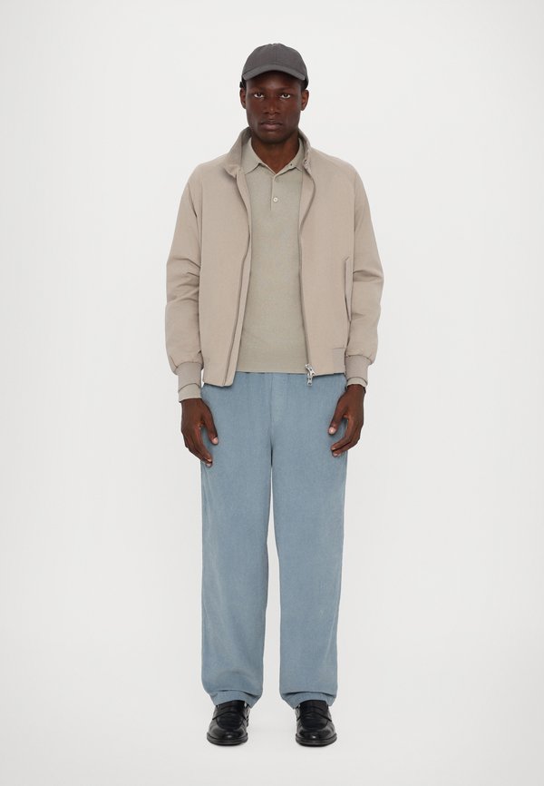 LEISURE PANT - Trousers - frost2