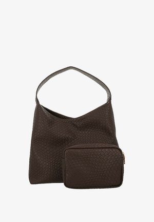 Borsa hobo oversize marrone con una finitura in faux leather testurizzato e una pochette zip removibile. Presenta una larga tracolla intrecciata.