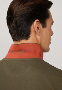 Hackett London SLIM FIT LOGO - Polokošeľa - cargo green