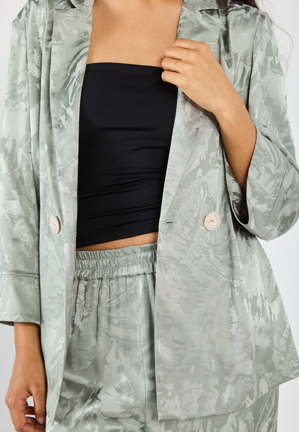 BLAZER AND TROUSERS SET - Blazer - sage4