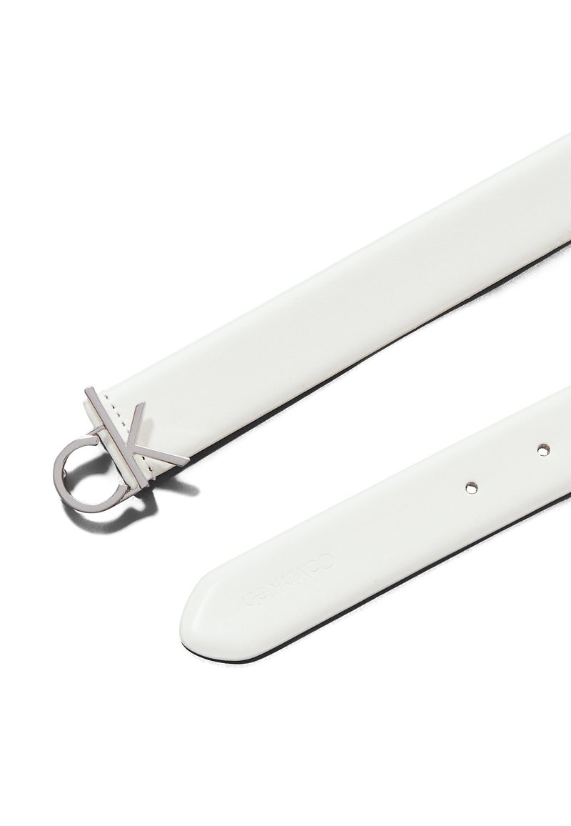 Calvin Klein LOGO Gürtel sea salt/weiß Zalando