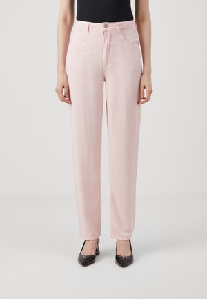 Guess MOM  - Stoffhose - hacienda rose