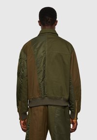 Diesel Bomber bunda - green