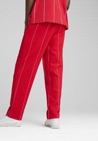 Puma SCUDERIA FERRARI RACE SDS  - Tréningruha alsók - rosso corsa