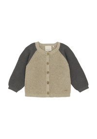 Gebreide cardigan met een beige lichaam en grijze raglanmouwen, vijf knoopsluitingen en geribde manchetten. Etiket aan de binnenkant van de hals.