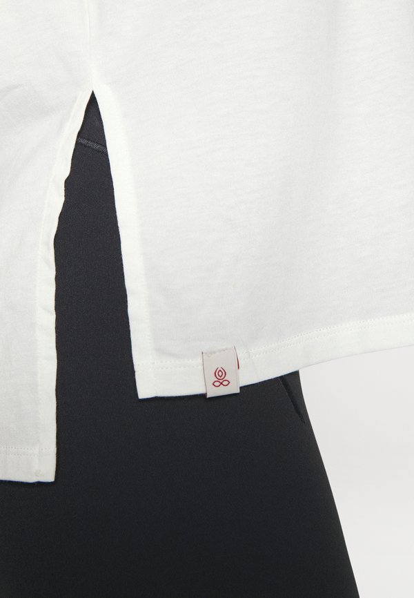 DAKSHA - Long sleeved top2