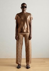 Mos Mosh O NECK TEE - Marškinėliai su spaudiniu - copper
