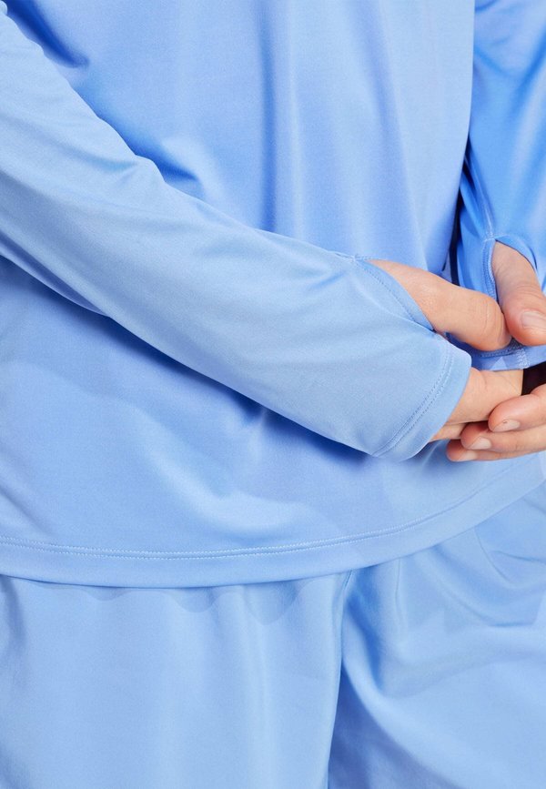 OWN THE RUN HALF-ZIP - Long sleeved top3