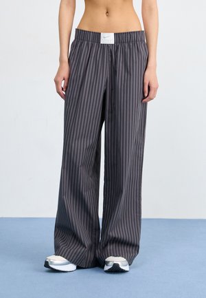 Trousers - black/thunder grey