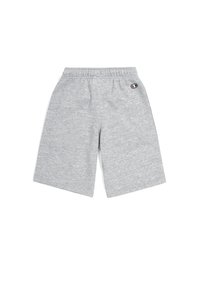 Pantalones cortos de algodón grises con un ajuste relajado, cinturilla elástica y logotipo bordado en el lado izquierdo. Textura suave y lisa sin patrones.