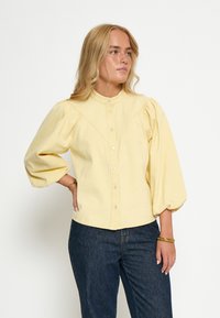 Unausgewählt, soft yellow