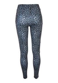 Blå leopardmønstrede leggings med en glat, strækbar tekstur, der har en høj talje og en tætsiddende design.