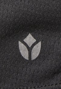 Even&Odd active ADAPTIVE SPORTS T-SHIRT WITH OPENING - Spordi T-särk - black