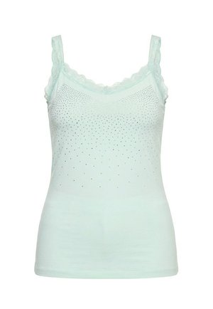 Světlomodrý top bez rukávů s krajkovými ramínky a rozptýlenými malými stříbrnými cvočky na horní přední části.