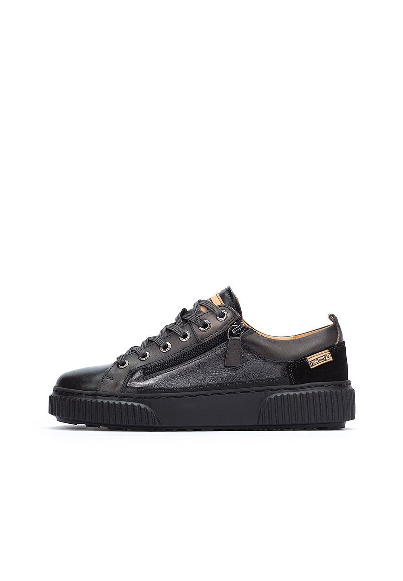 Pikolinos RIELLS - Baskets basses - Black