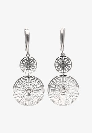 Ezüst lógós fülbevalók két összekapcsolt, kör alakú, labirintus mintás koronggal, geometriai labirintus dizájnnal.